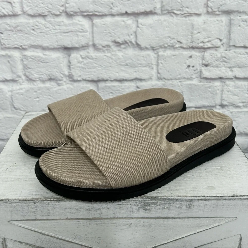 NWOT 8 By YOOX Men’s Beige Canvas Slide Sandals